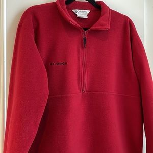 Columbia women’s fleece pullover warm shirt. Size large. Tub 3